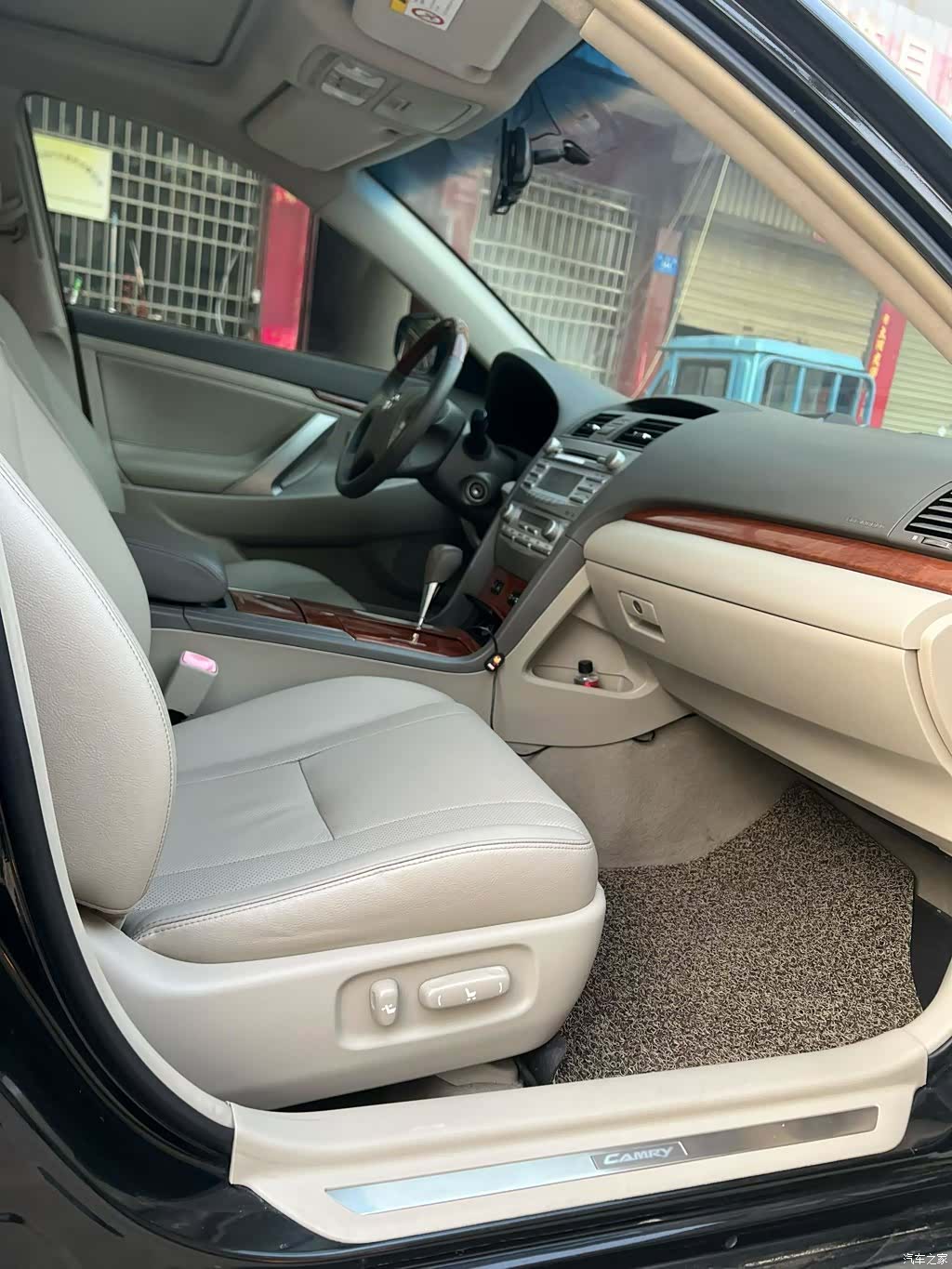 Toyota Camry, 2016 12