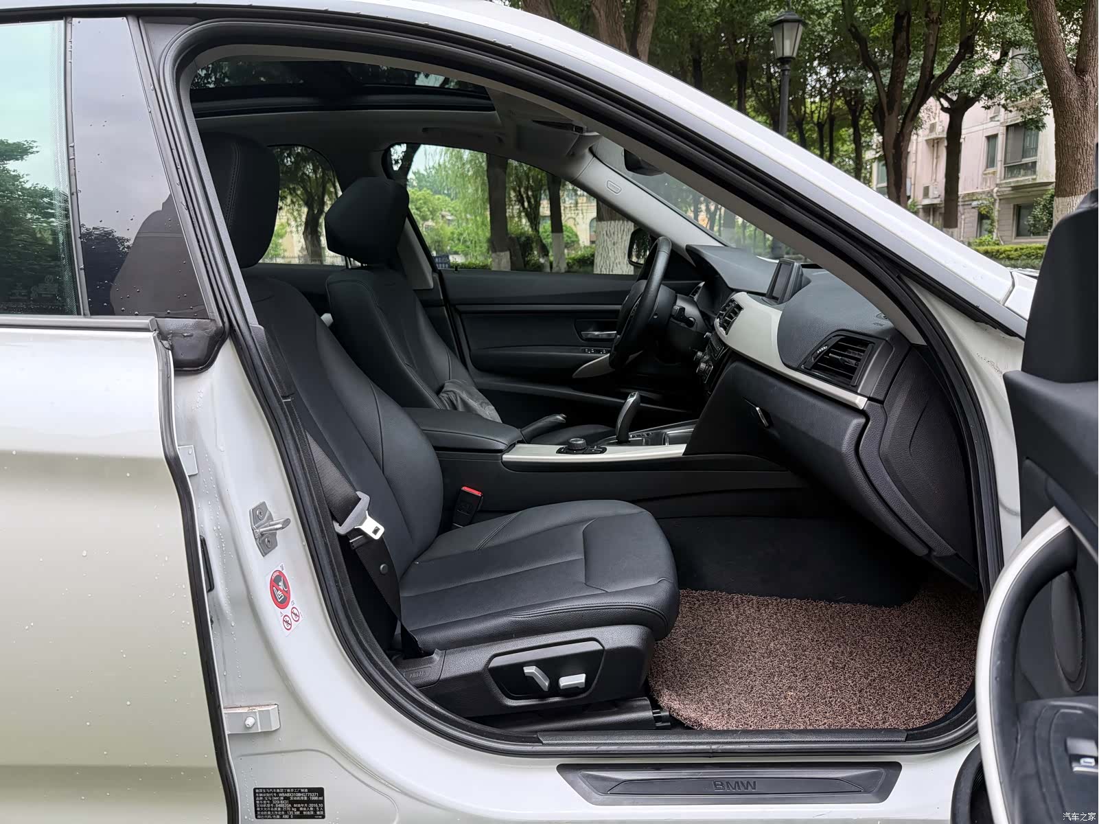 BMW 3 Series, 2017 19