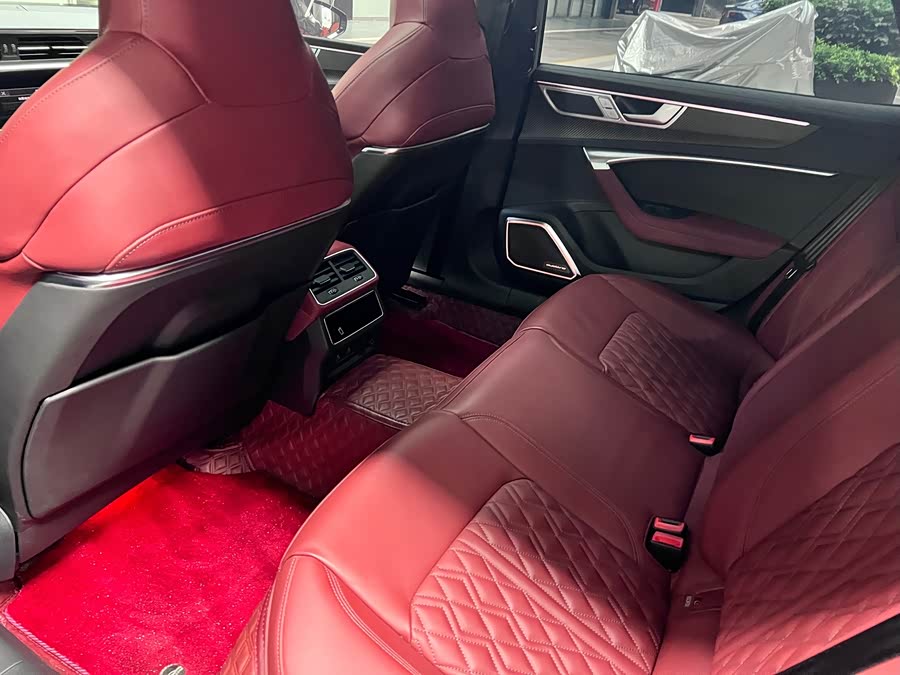 Audi A7L 2024, фото 15