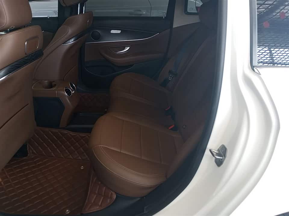Mercedes-Benz E-class Mercedes-Benz E-class