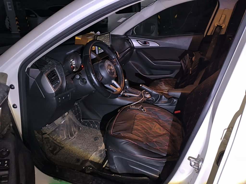 Mazda Mazda3, 2017 13