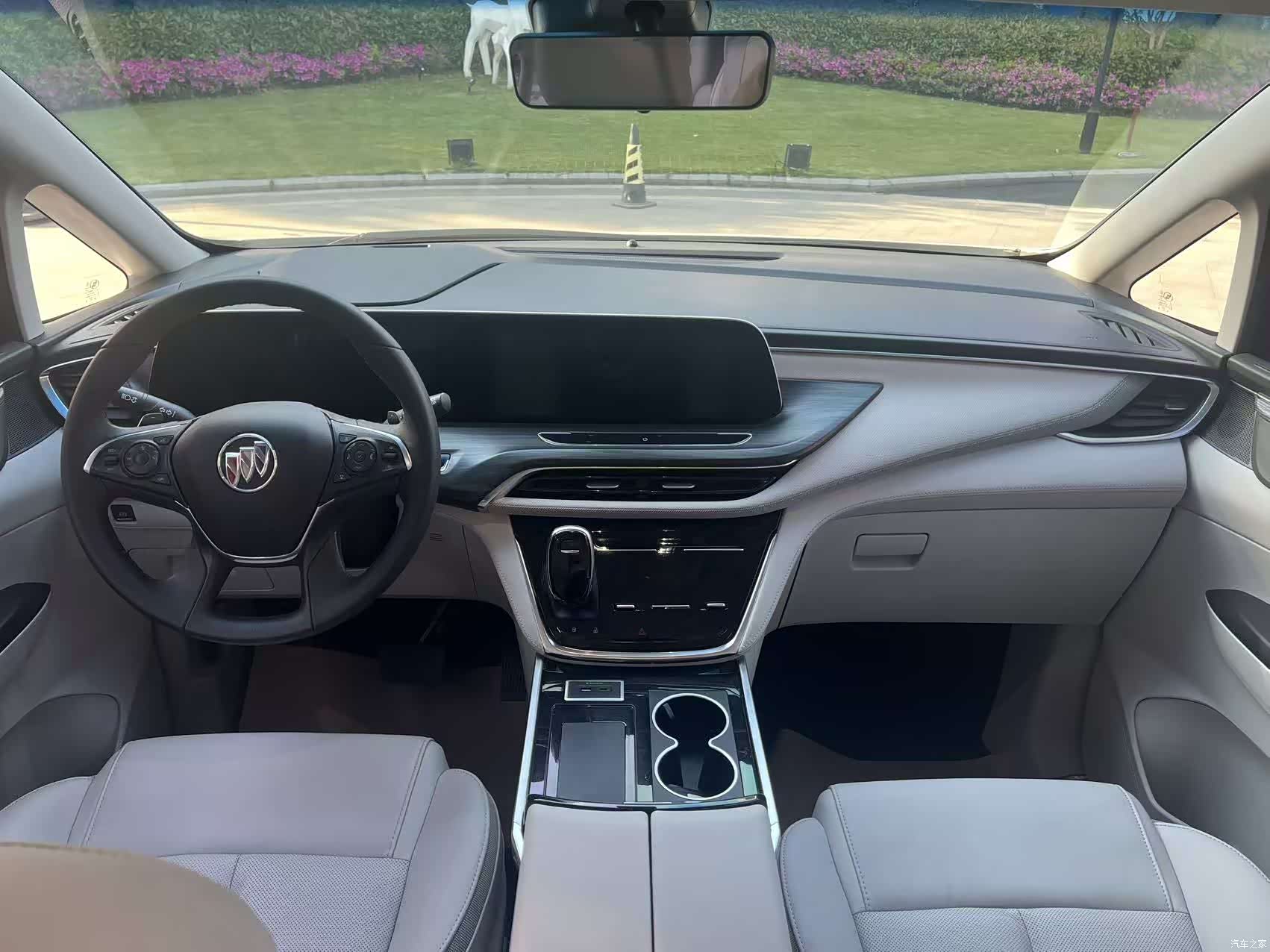 Buick GL8, 2023 9