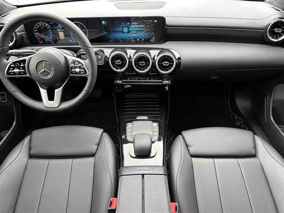 Mercedes-Benz Class A Mercedes-Benz Class A