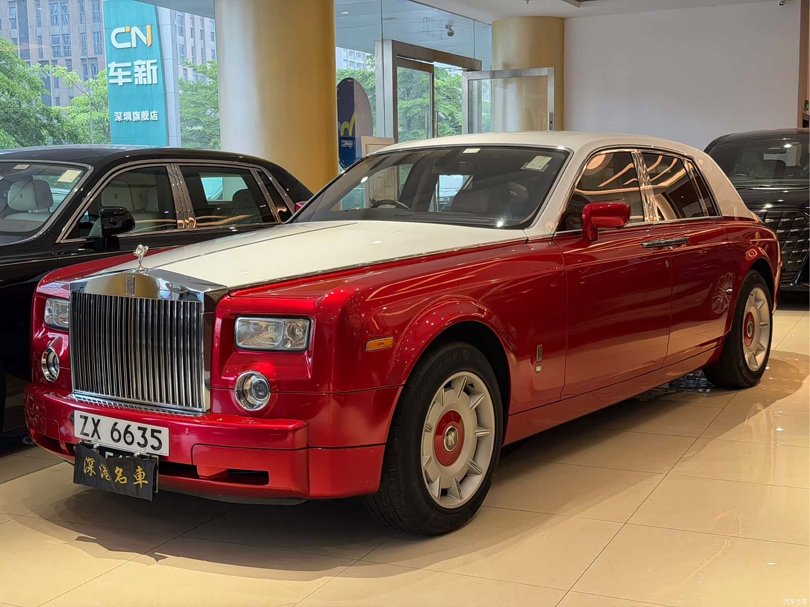 Rolls-Royce Phantom, 2004 2