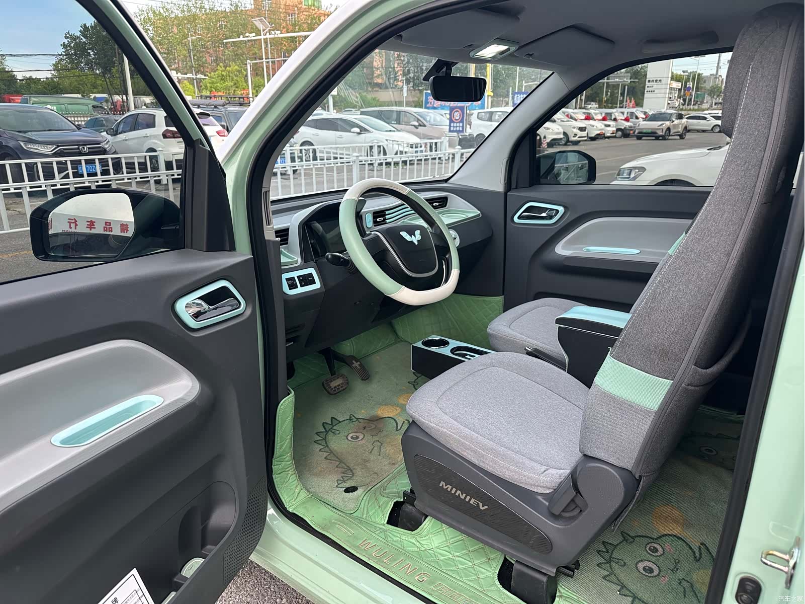 Wuling MINIEV, 2021 8