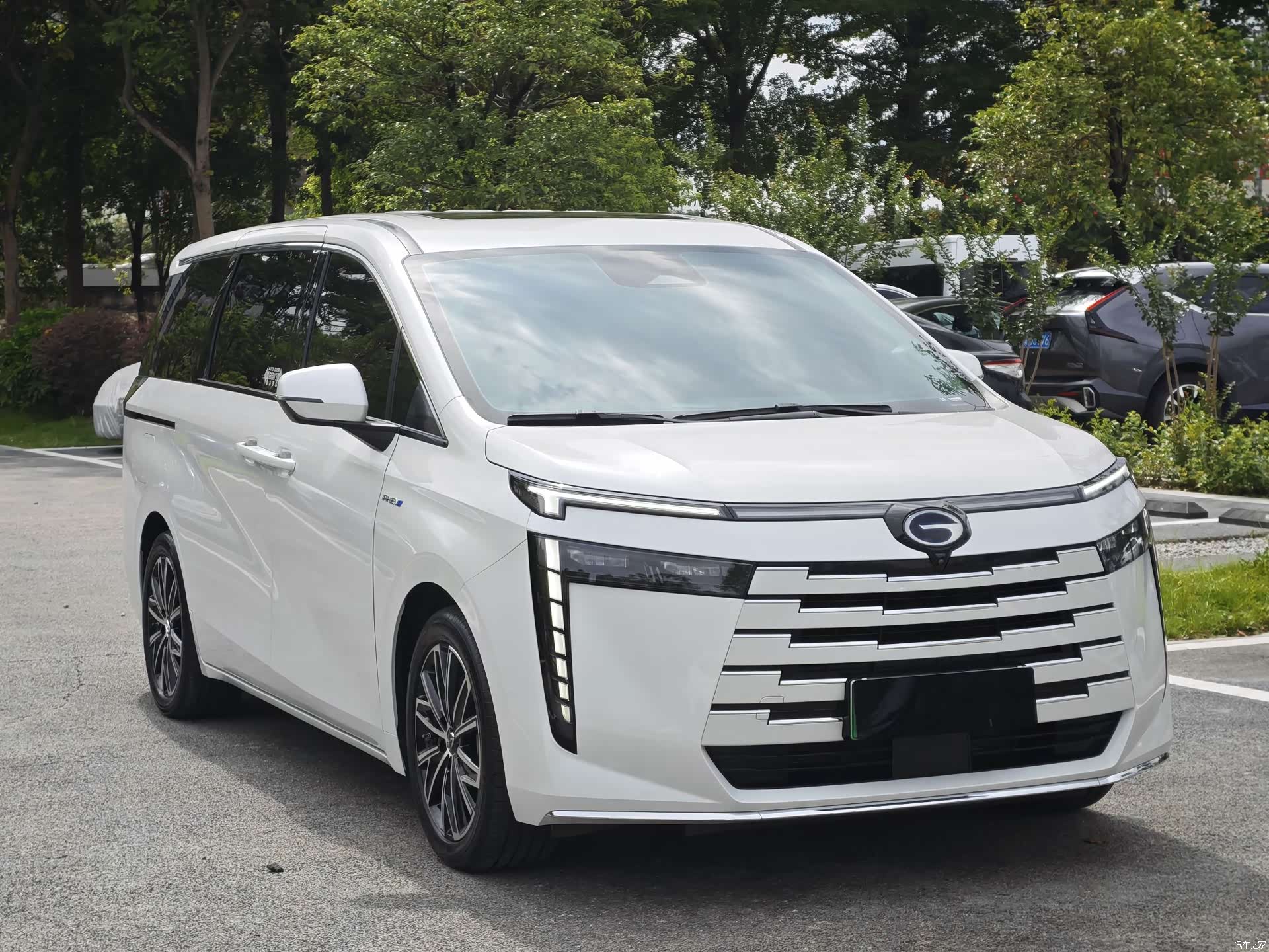 Trumpchi E8, 2024 3