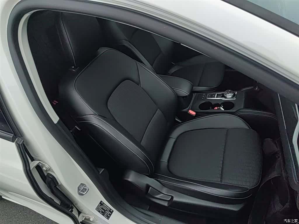 Ford Focus, 2021 25