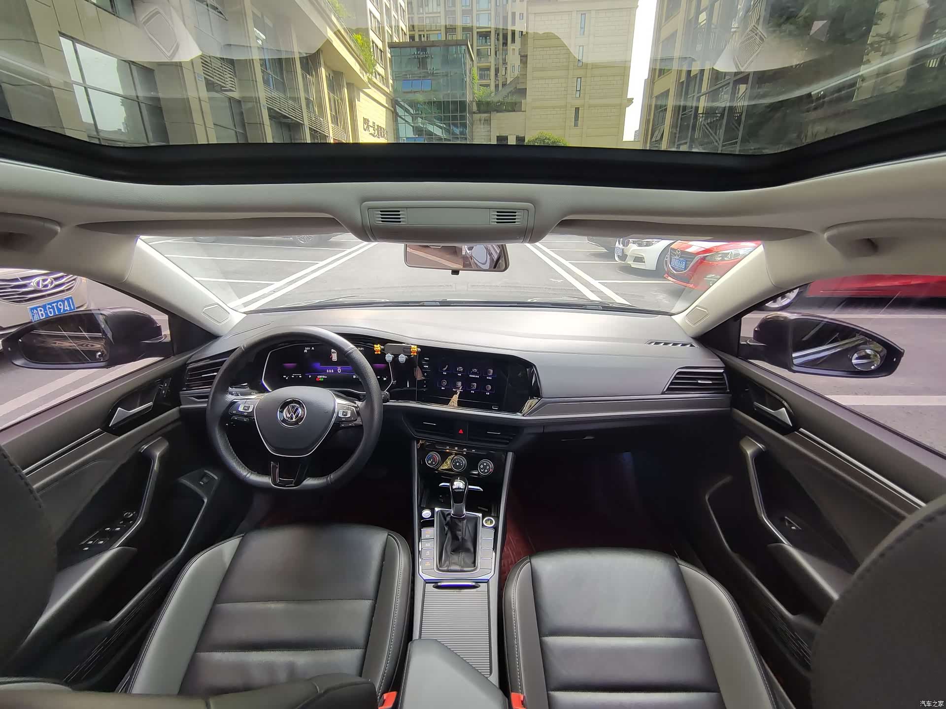 Volkswagen Sagitar, 2021 7