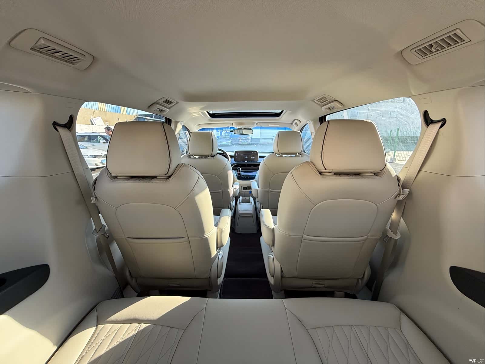 Buick GL8, 2021 25