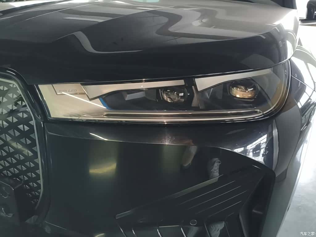 BMW iX, 2024 24