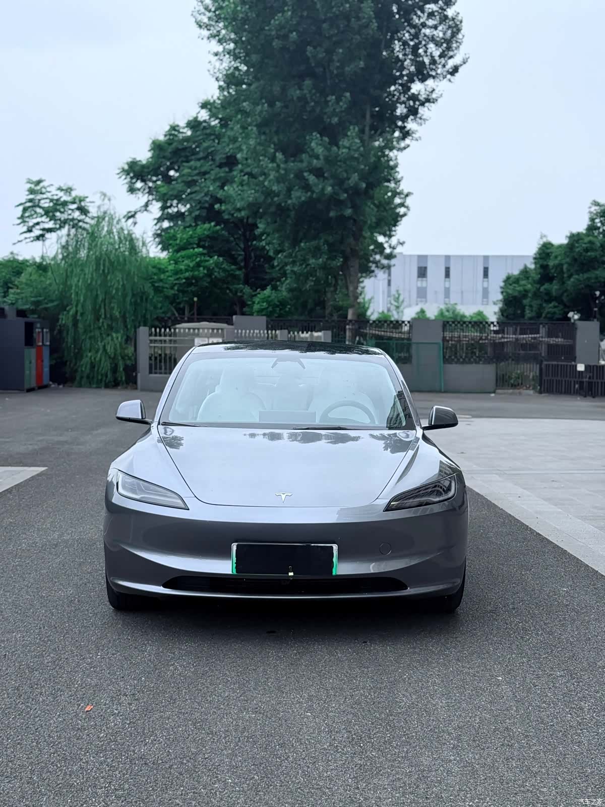 Tesla Model 3, 2025 3