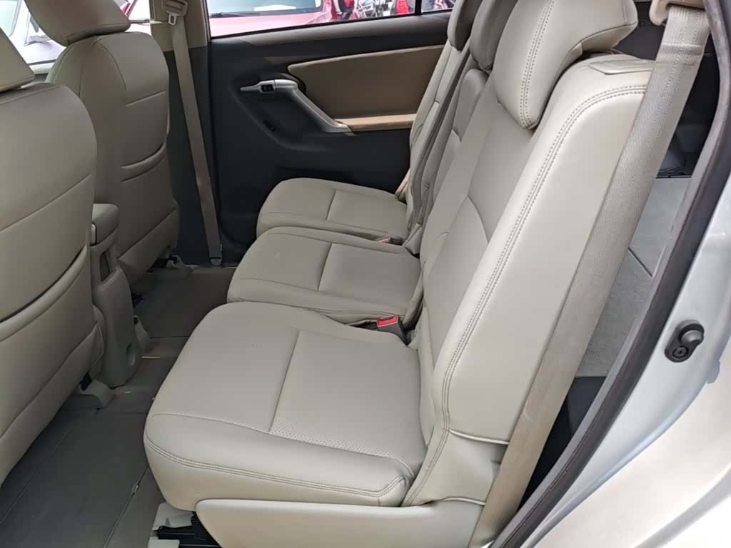 Toyota 180E, 2015 17