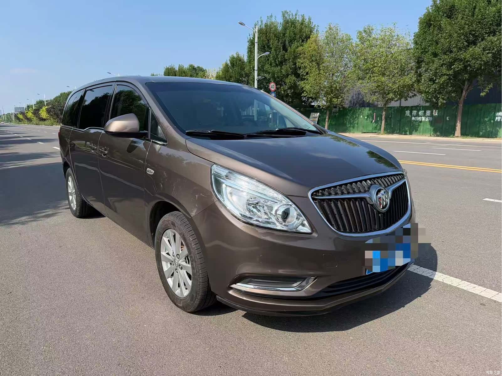 Buick GL8, 2019 3