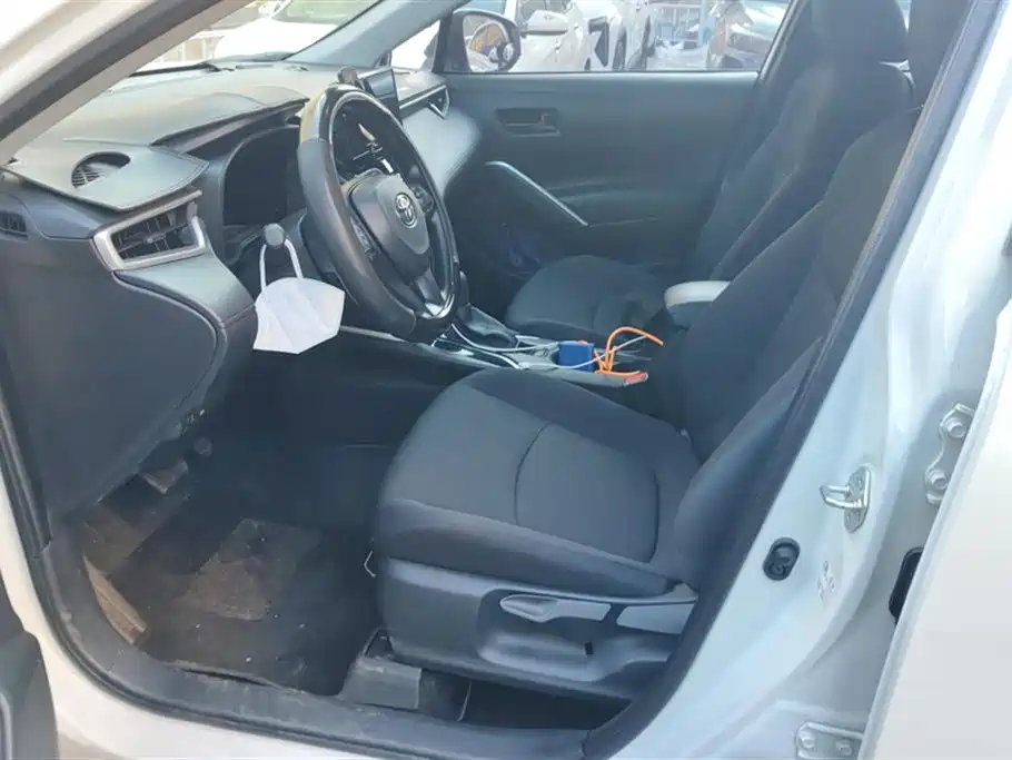 Toyota Corolla Sharp amplifier