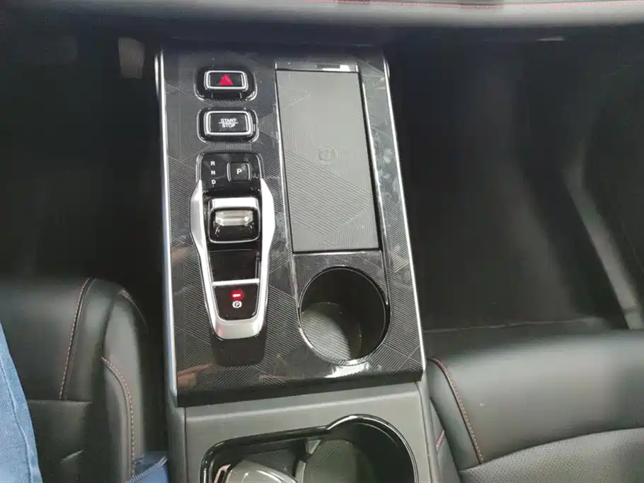 Trumpchi Shadow cool