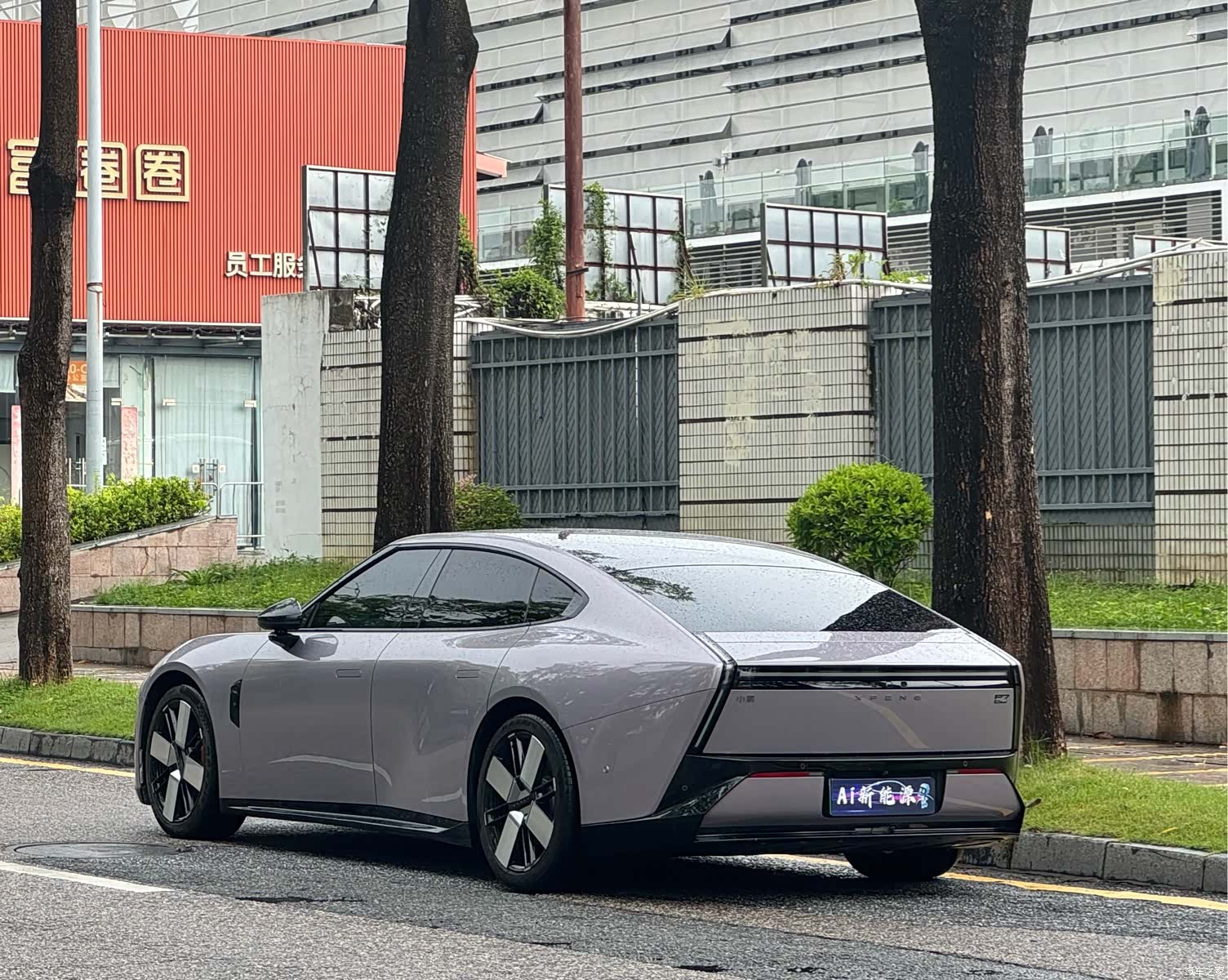 Xpeng P7, 2025 4