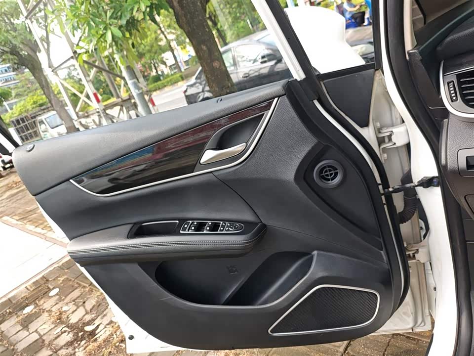 BYD Song MAX BYD Song MAX