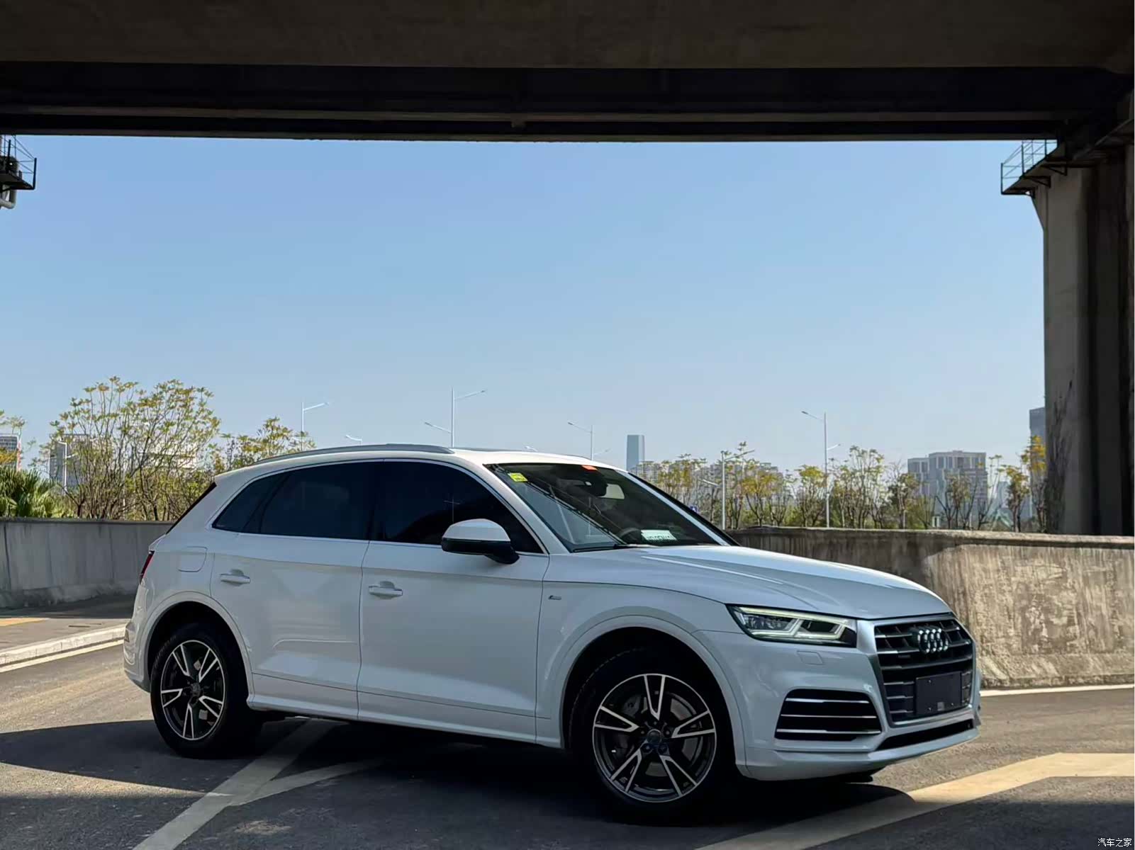 Audi Q5L, 2018 3