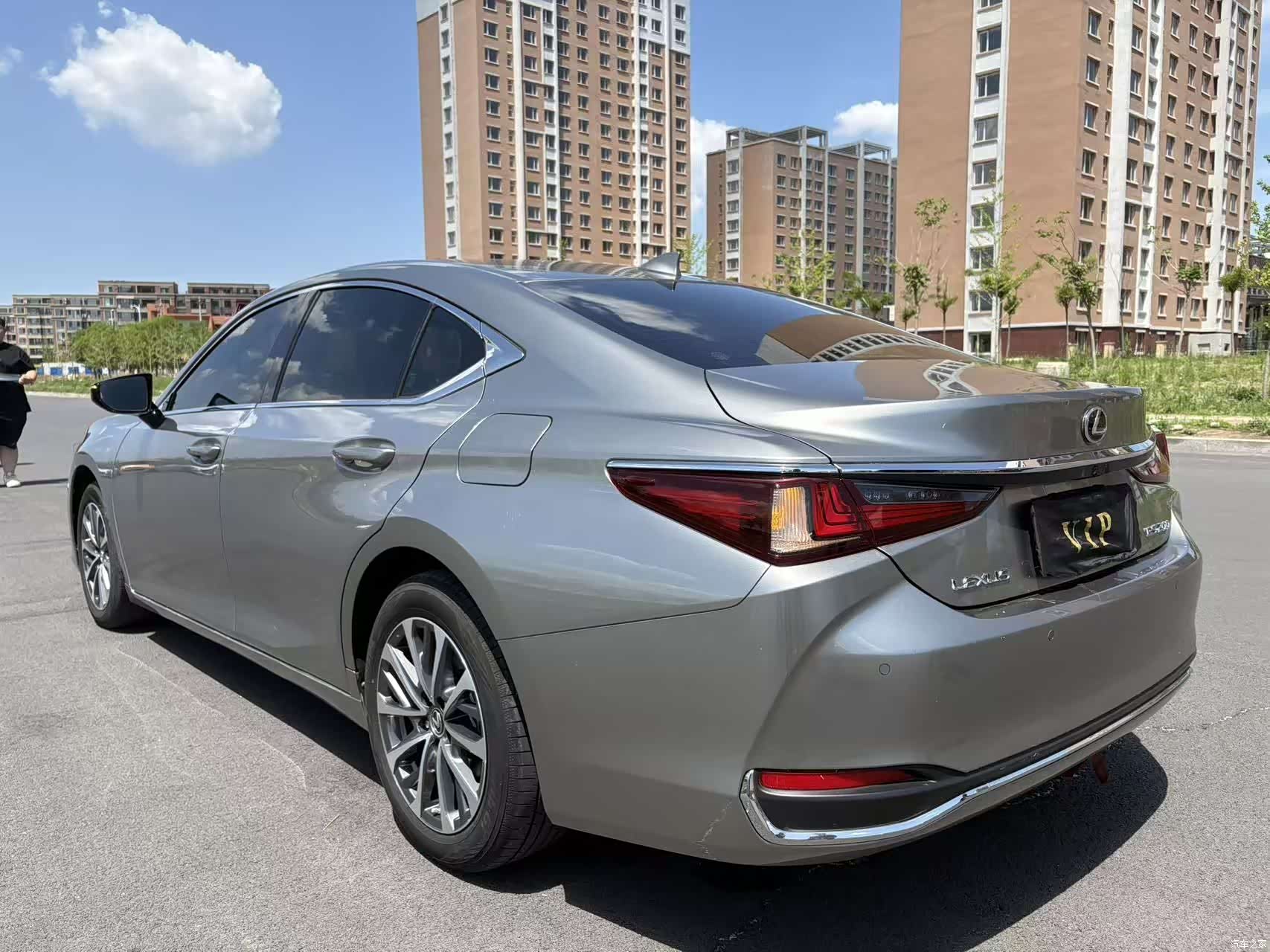 Lexus ES, 2024 9