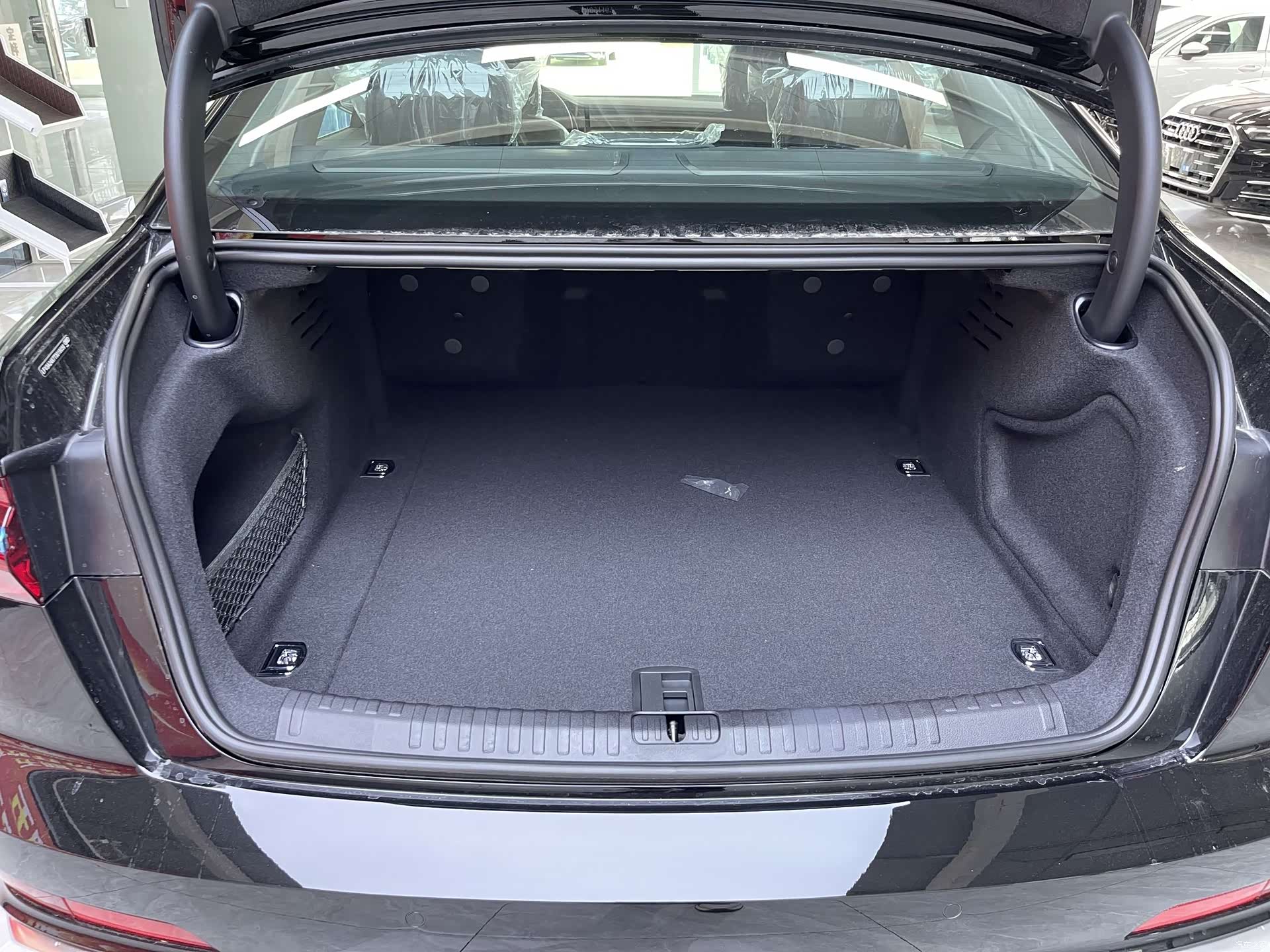 Audi A6L, 2026 22