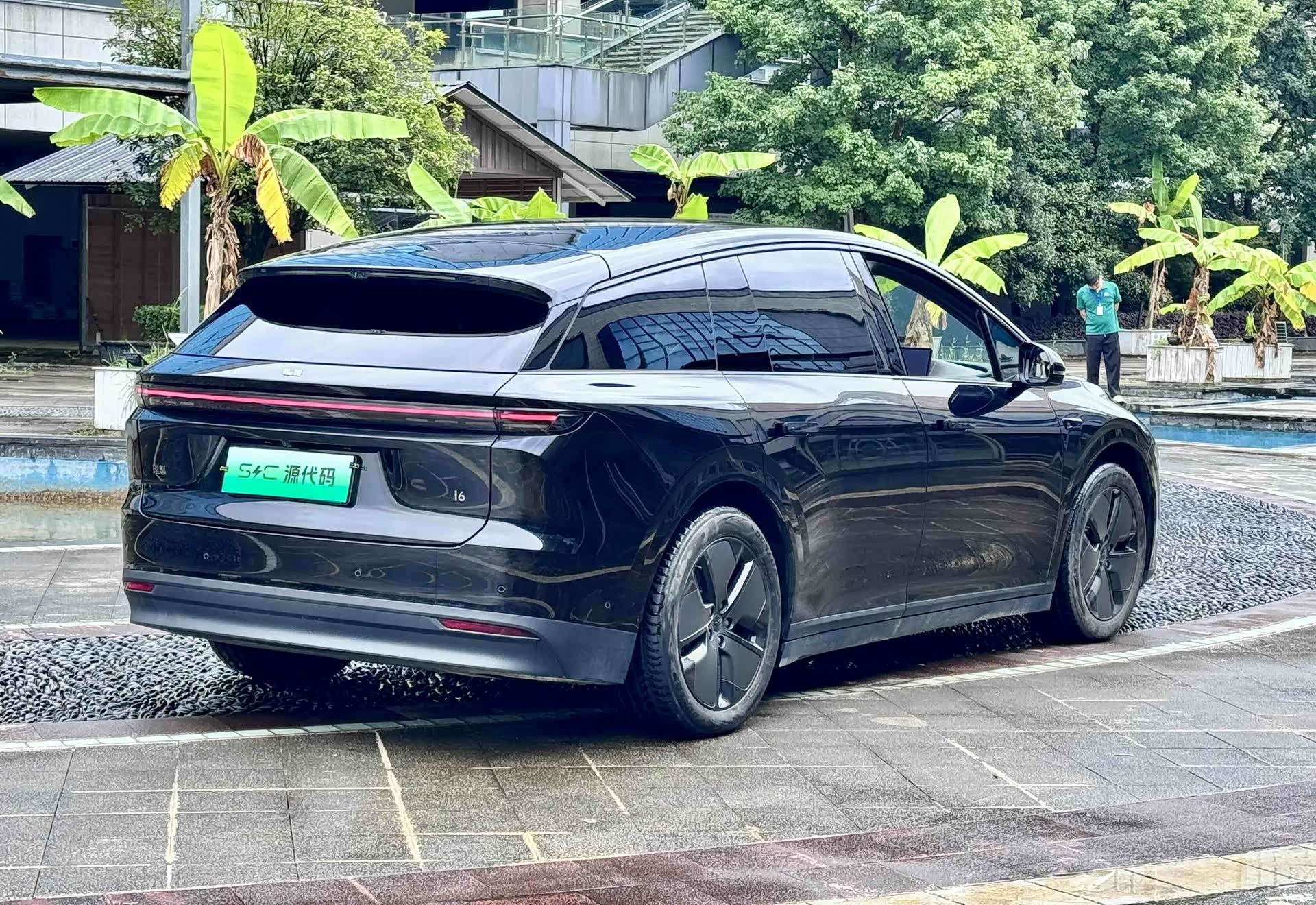 Li Auto i6, 2025 12