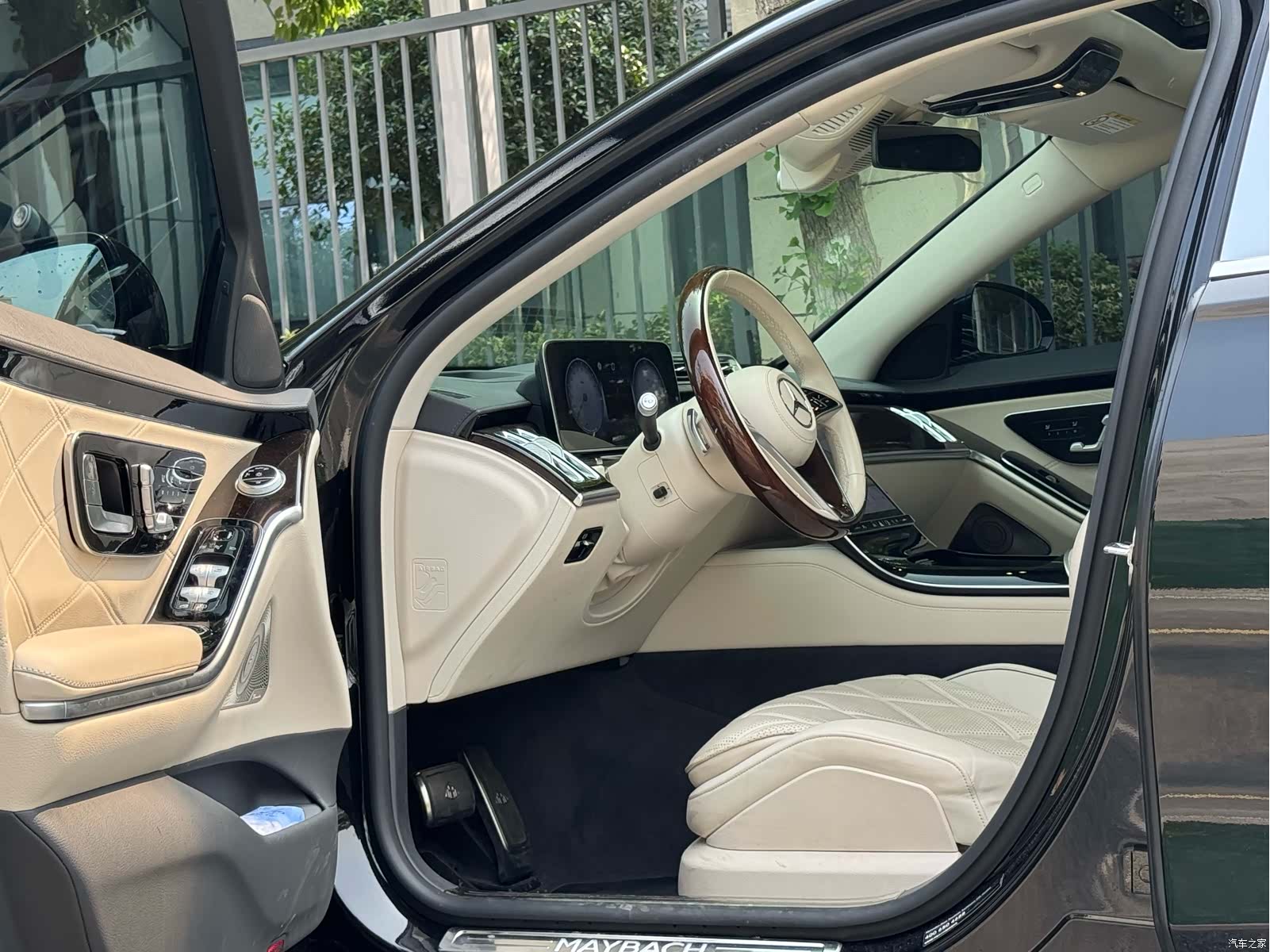 Maybach S-Class, 2021 7