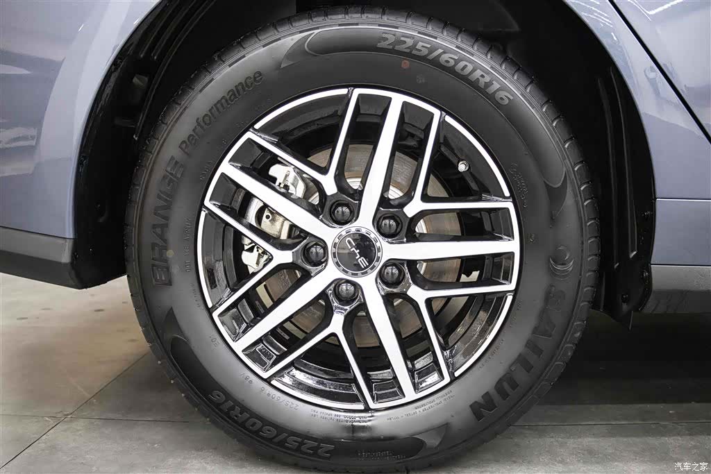 BYD Seal, 2025 12