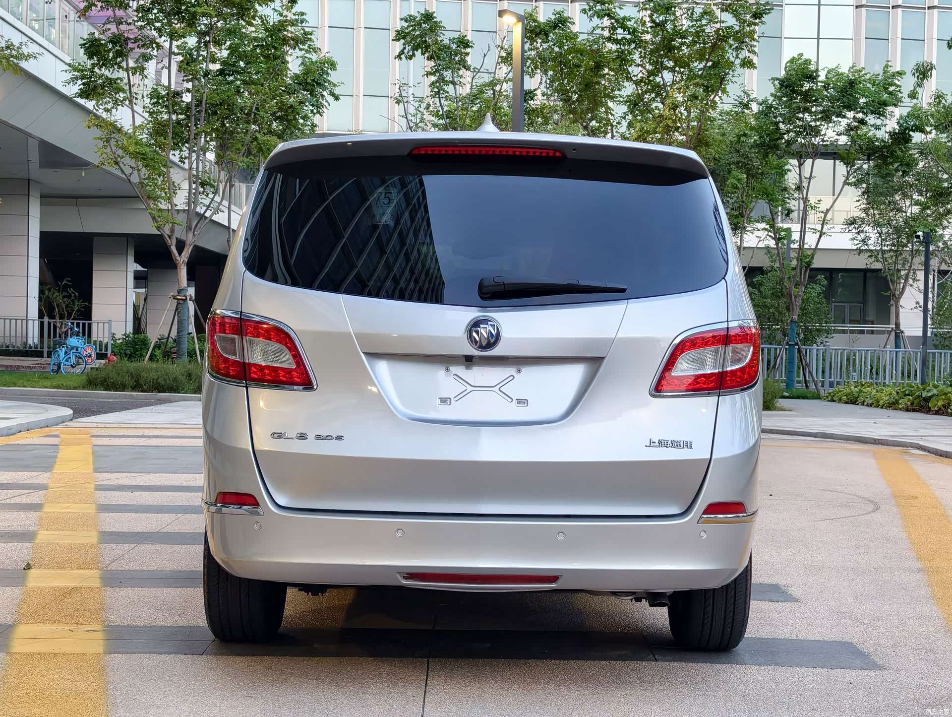 Buick GL8, 2012 все фото
