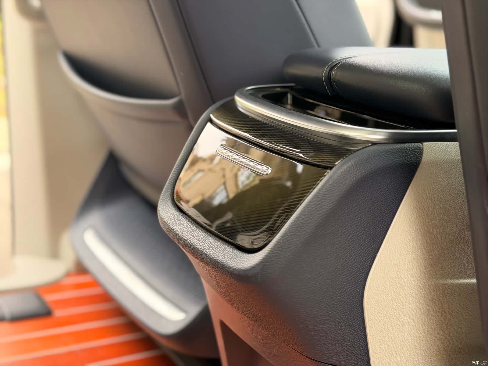 Maxus G90, 2023 40