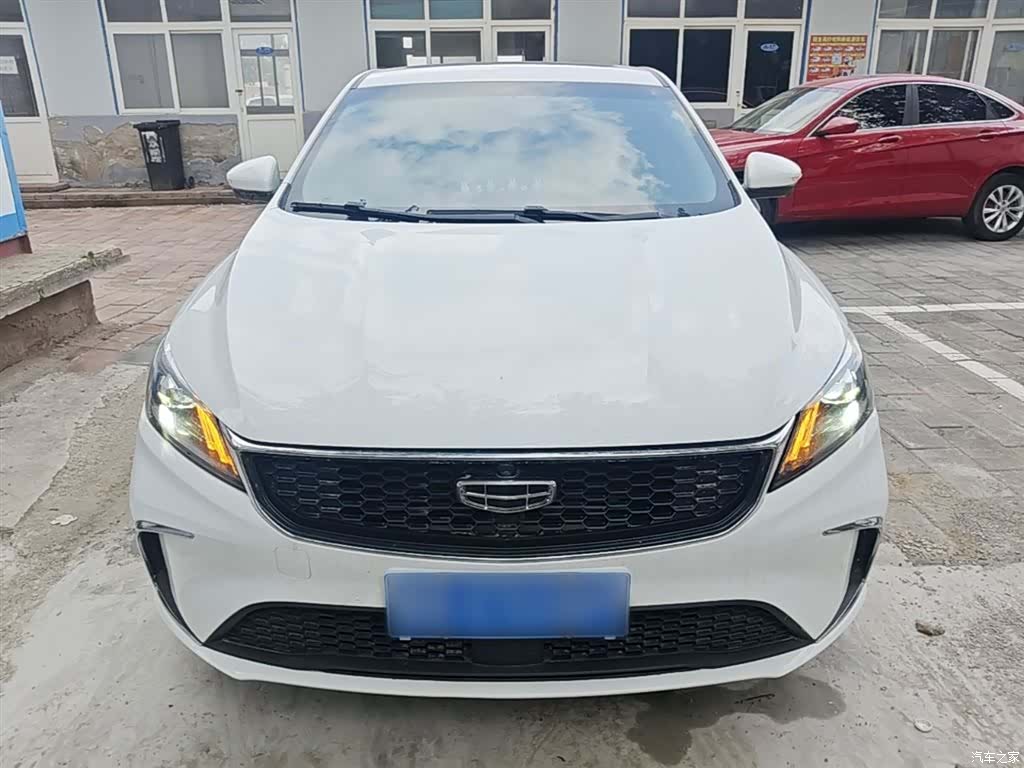 Geely Binray, 2022 3