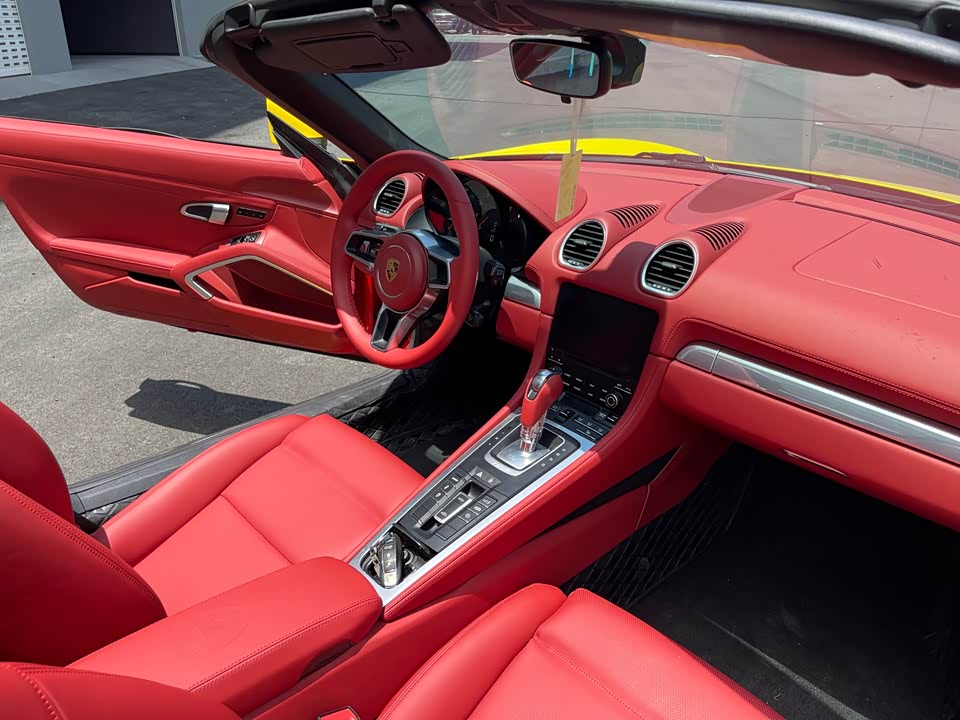 Porsche 718