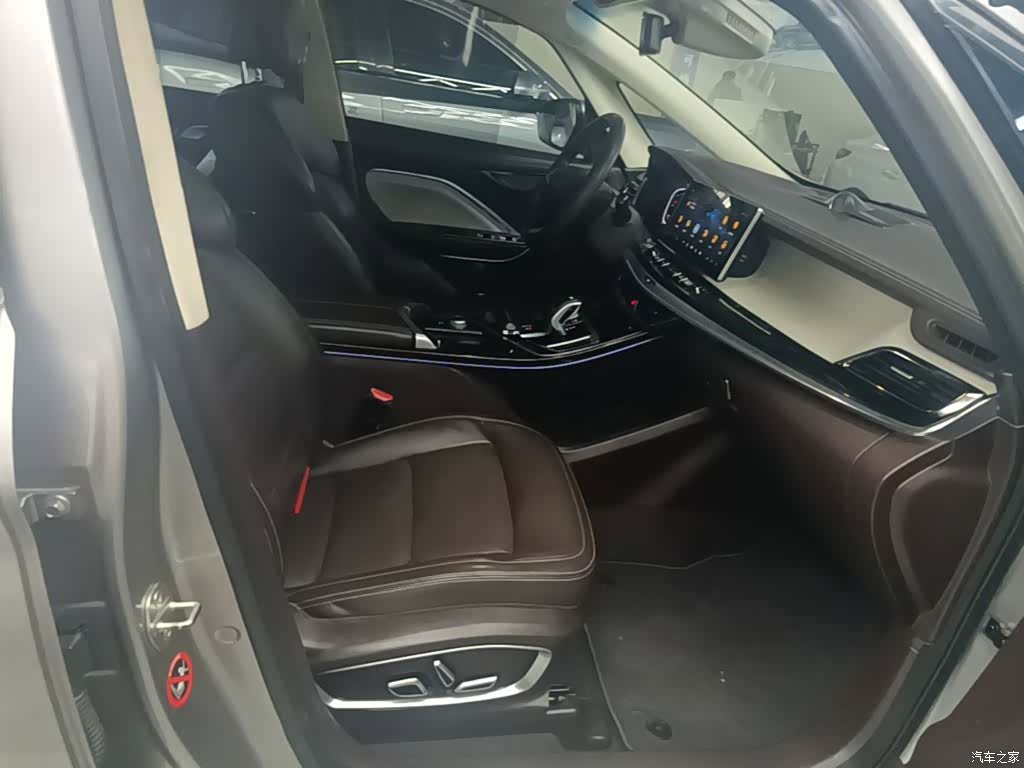 Geely Jiaji, 2019 25