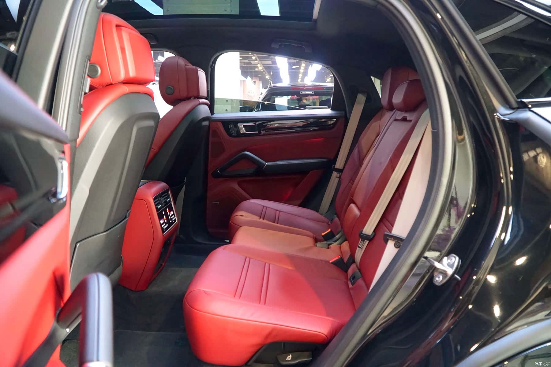 Porsche Cayenne, 2023 12