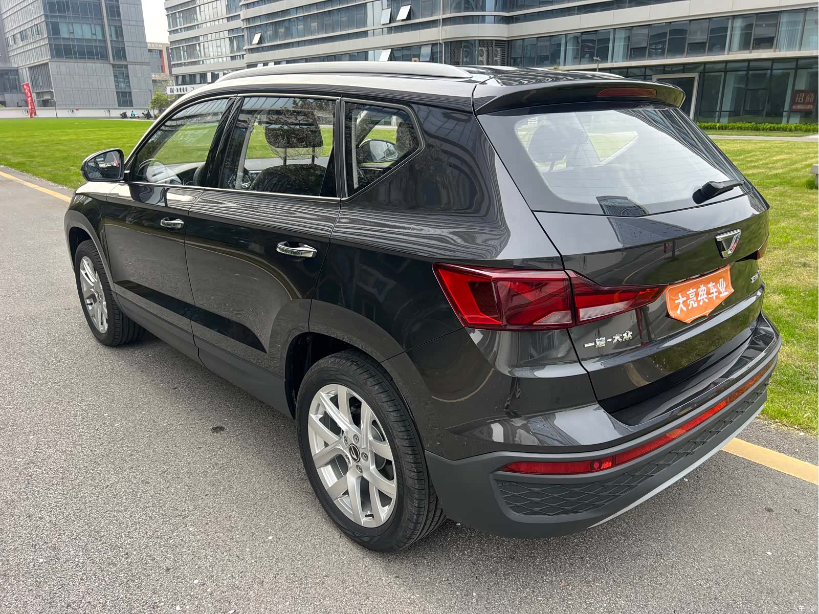 Volkswagen VS5, 2023 4