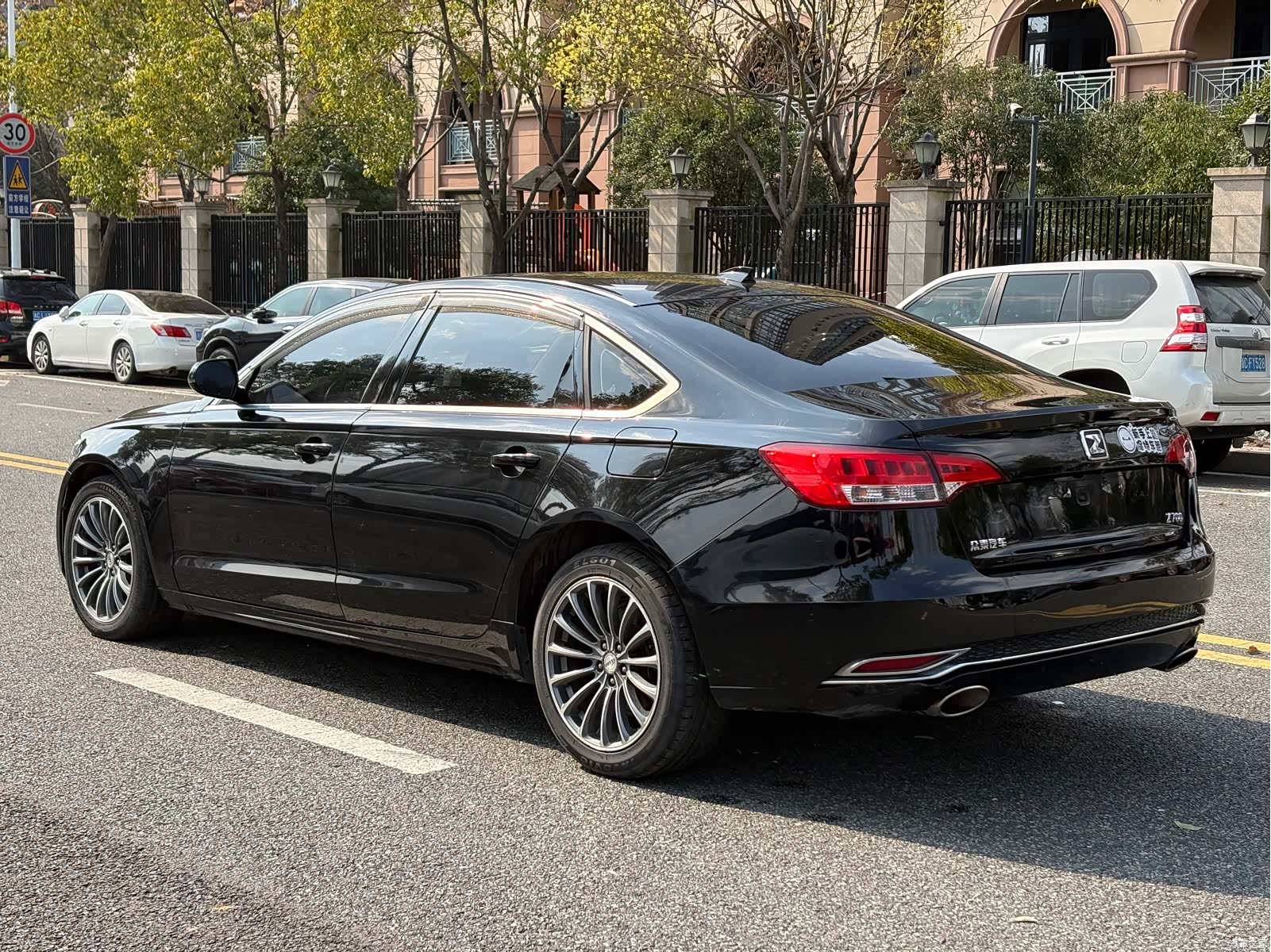 Zotye Z700, 2018 все фото
