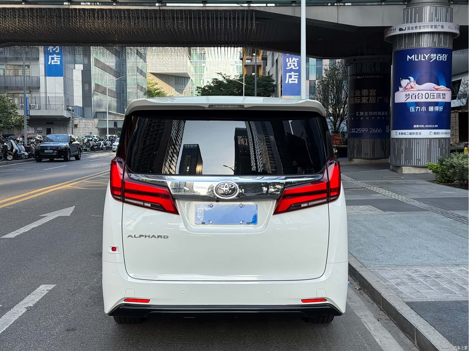 Toyota Alphard, 2018 21