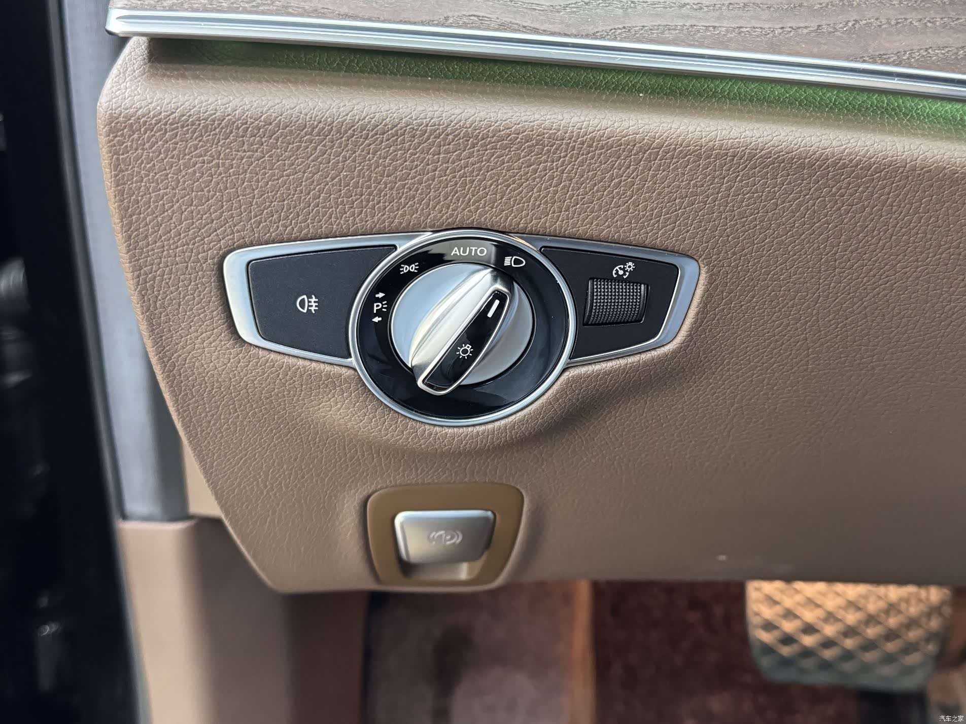 Mercedes-Benz E-Class, 2022 22