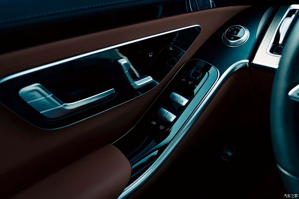Mercedes-Benz S-Class, 2024 11