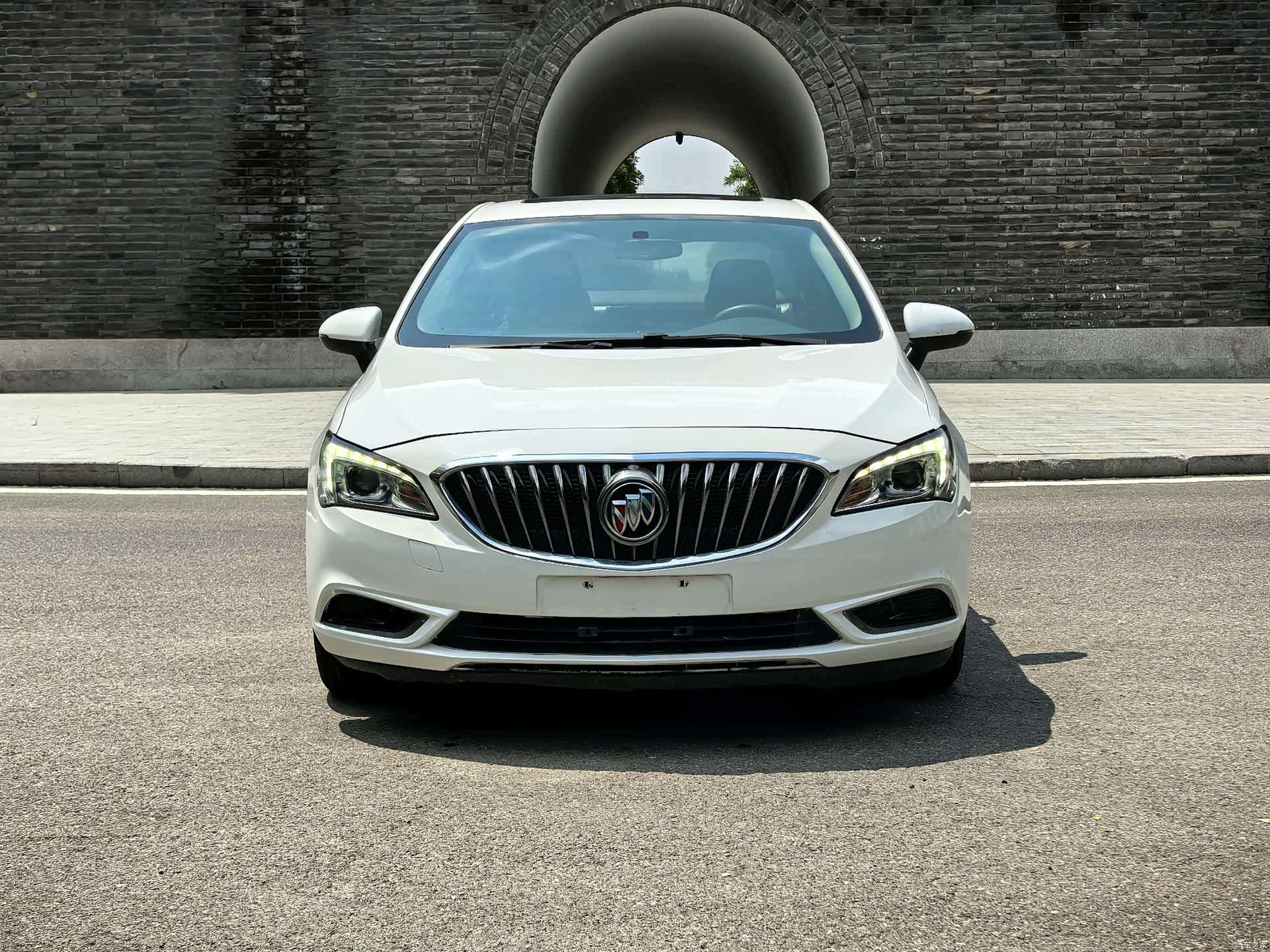 Buick Verano, 2016 2