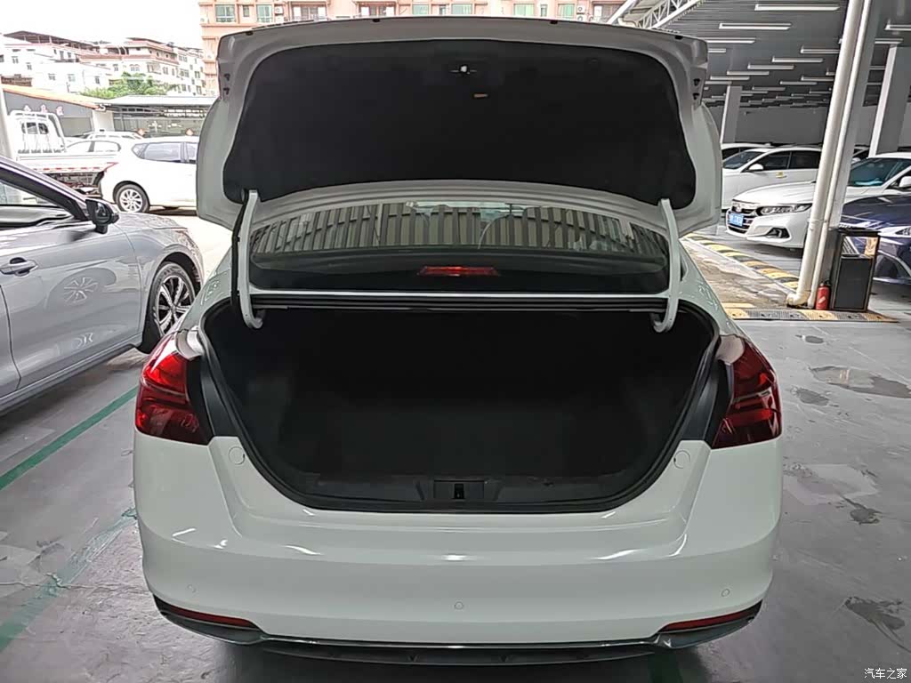 Geely Emgrand, 2019 19