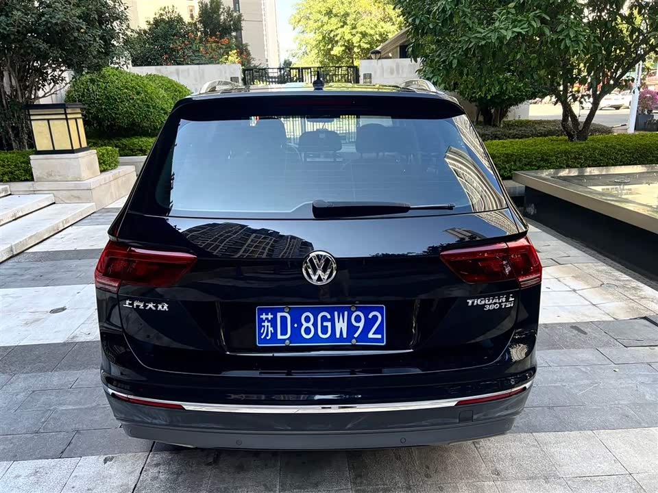 Volkswagen Tiguan L