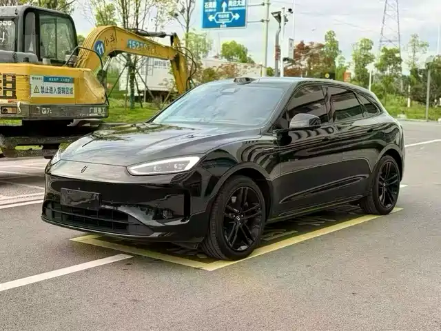 AITO M5 2025 — купить из Китая под заказ
