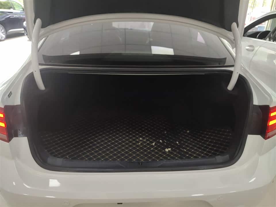 Volkswagen Lingdu