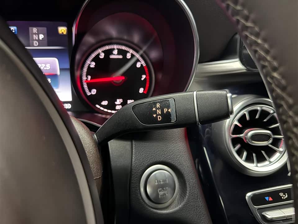 Mercedes-Benz GLC Mercedes-Benz GLC