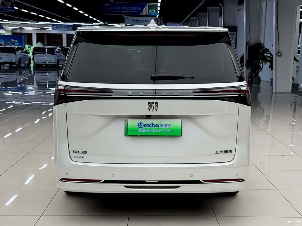 Buick GL8, 2025 11