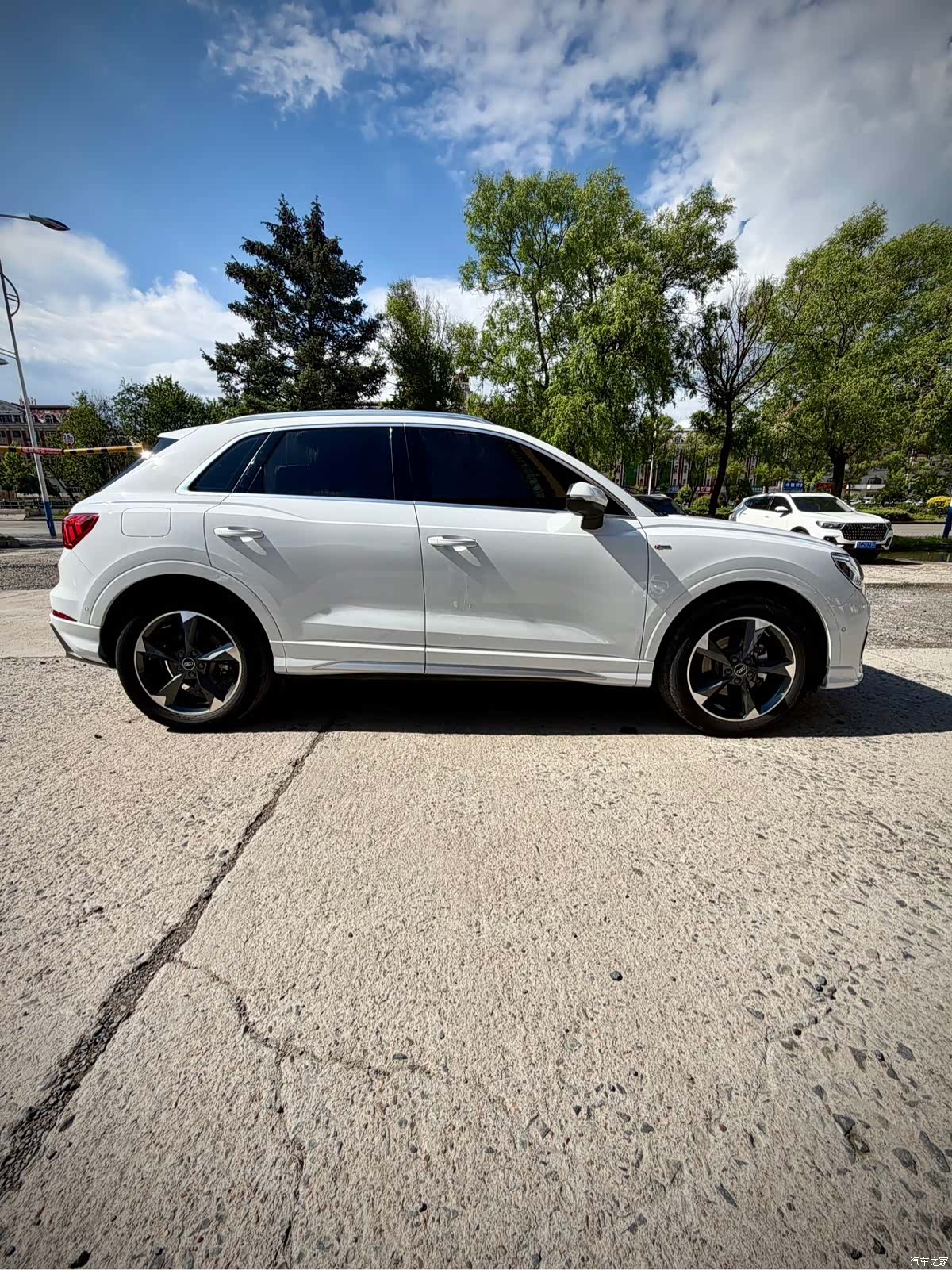 Audi Q3, 2022 7