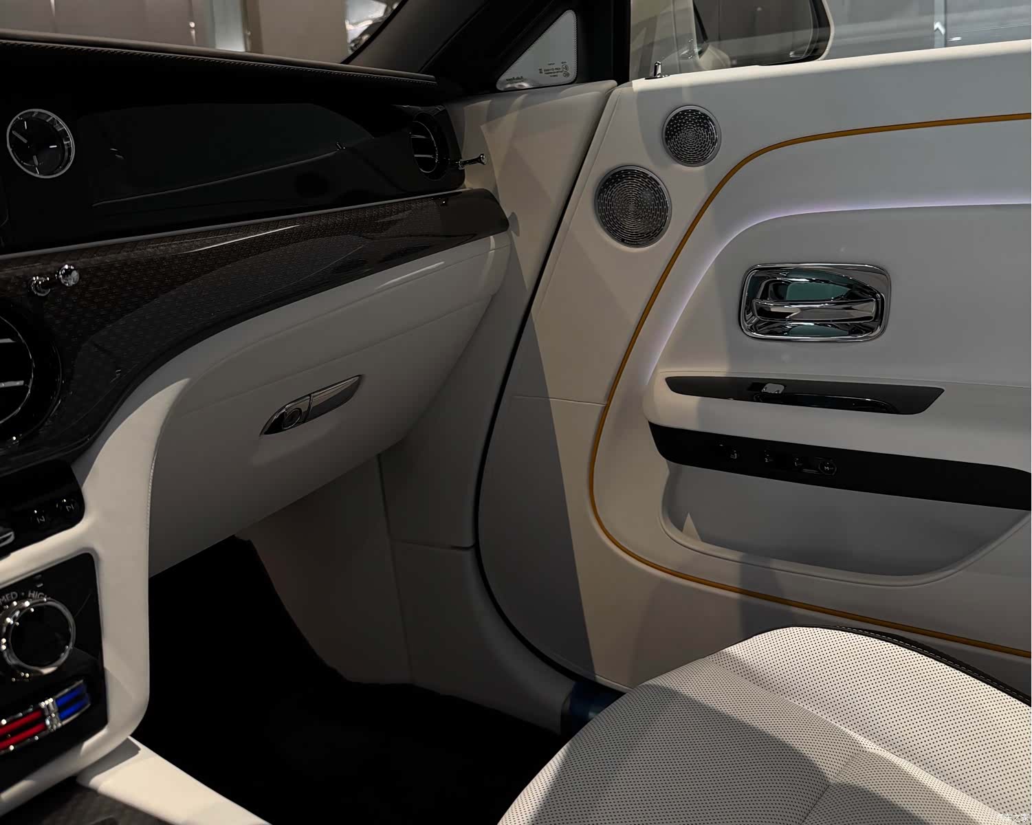 Rolls-Royce Spectre, 2026 11