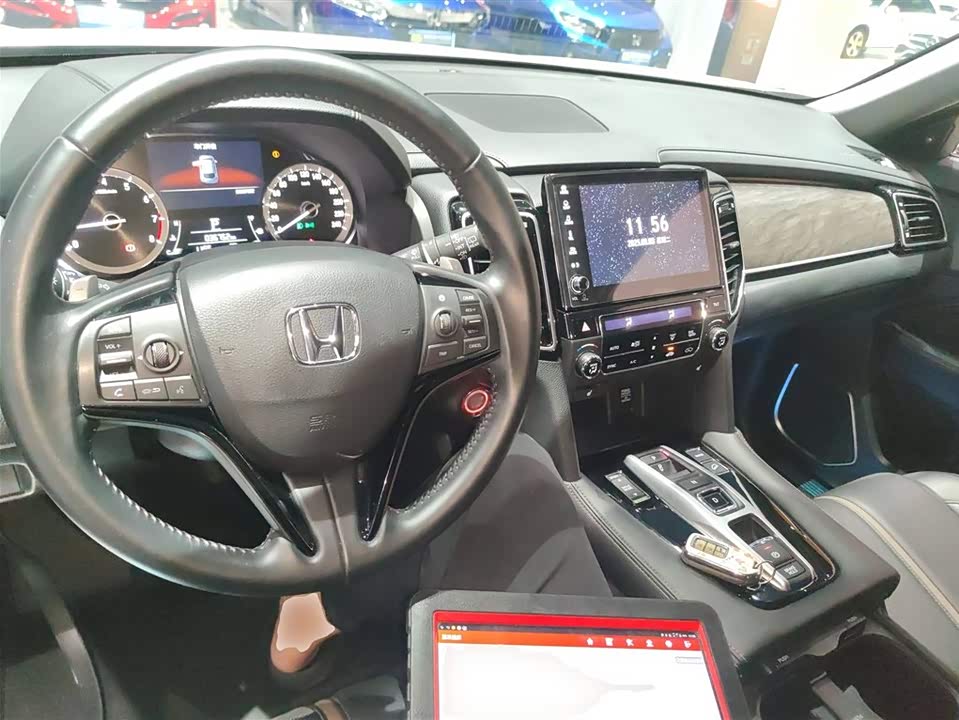 Honda UR-V