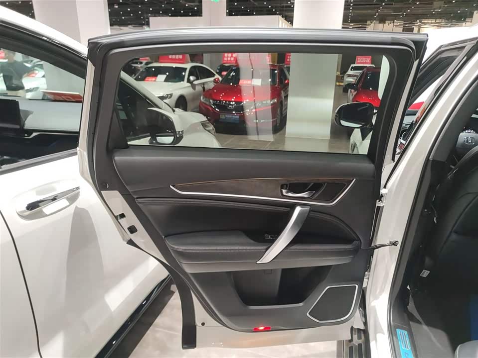 Honda UR-V