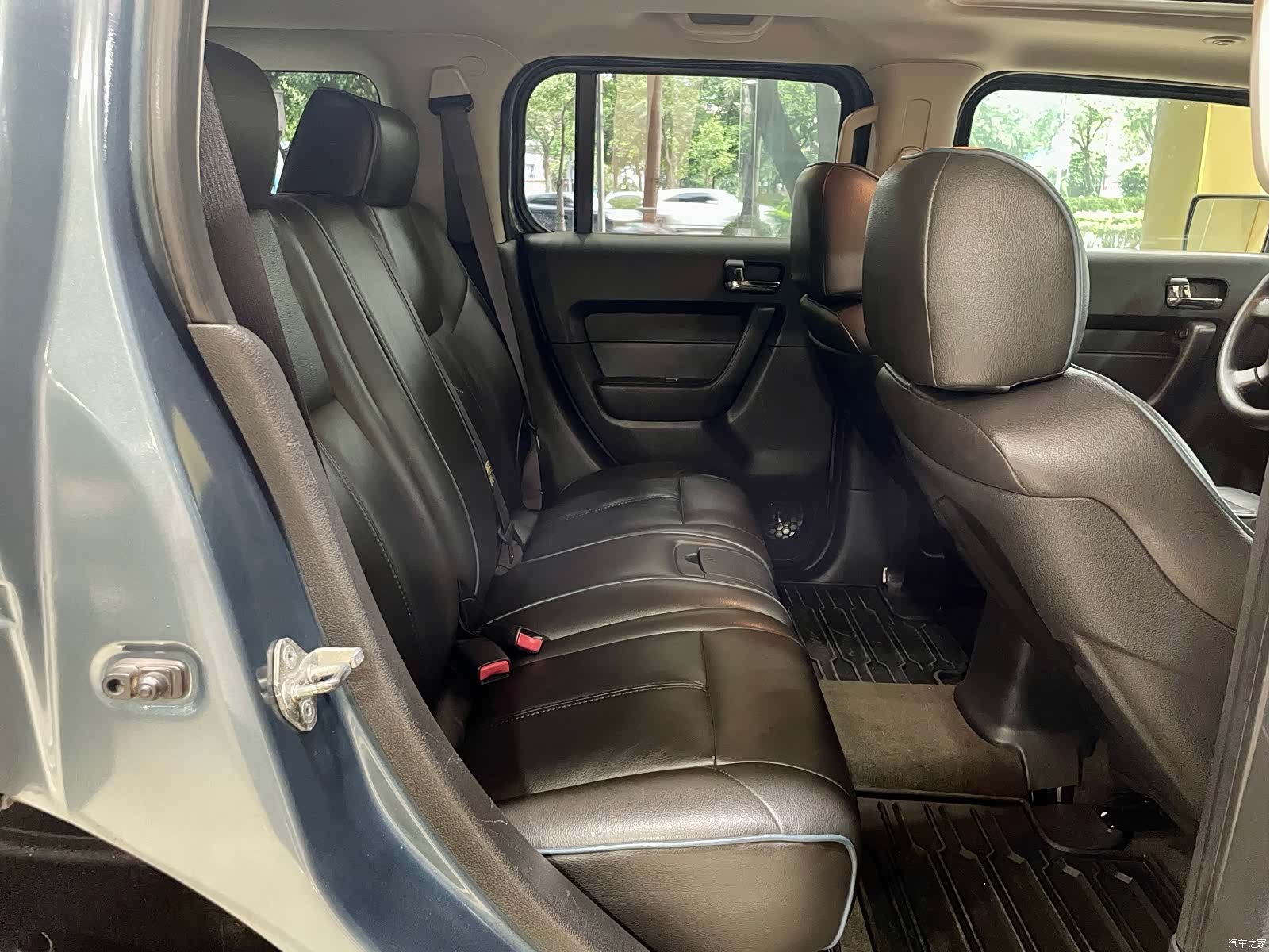 Hummer H3, 2006 11